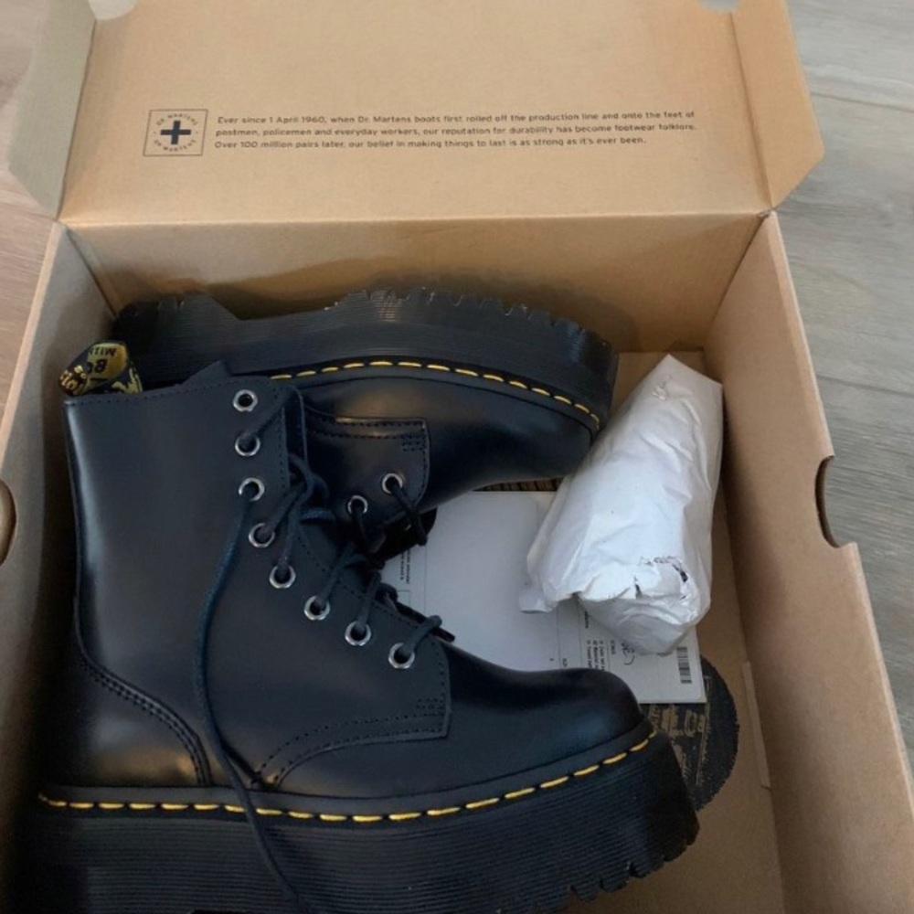 DOC MARTENS JADON BOOT